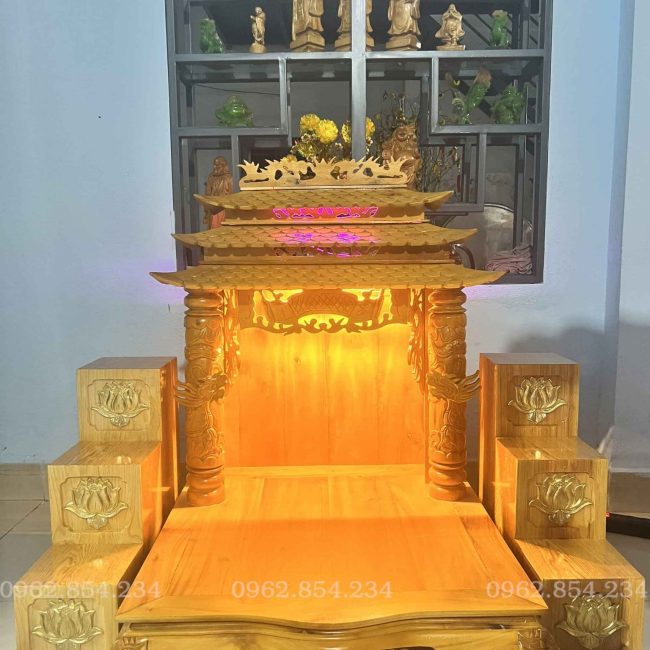 Bàn thờ thần tài tại Hội An, Quảng Nam