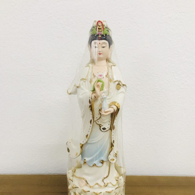 Phật Bà Quán Thế Âm Đứng Trên Tòa Sen 36cm